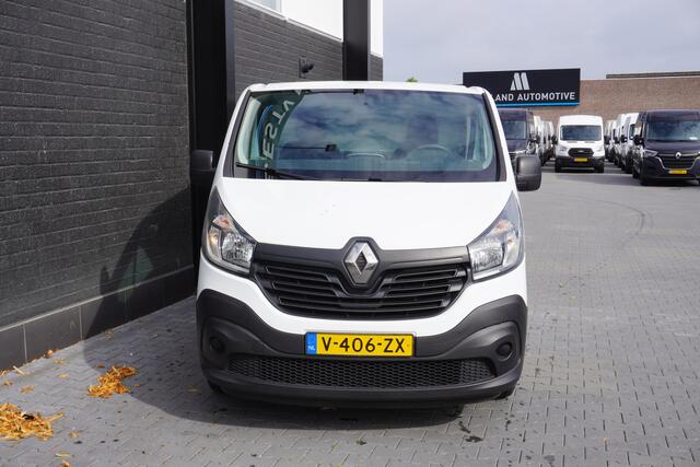 Renault TRAFIC 1.6 dCi 125PK EURO 6 - Airco - Navi - Cruise - ¤ 9.950,- Excl.