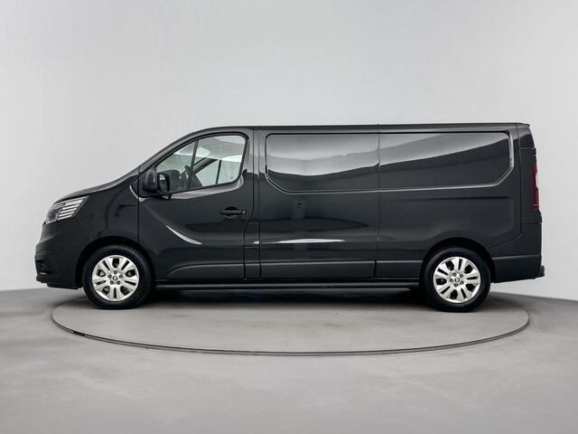 Renault TRAFIC 2.0 dCi T30 L2H1 Advance 130PK | Black-edition + Sidebars | Lichtmetalen velgen | Betimmering | Climate control | Achteruitrijcamera | Trekhaak | Zijwandbekleding |