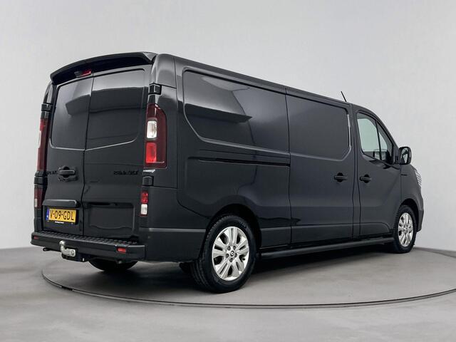 Renault TRAFIC 2.0 dCi T30 L2H1 Advance 130PK | Black-edition + Sidebars | Lichtmetalen velgen | Betimmering | Climate control | Achteruitrijcamera | Trekhaak | Zijwandbekleding |