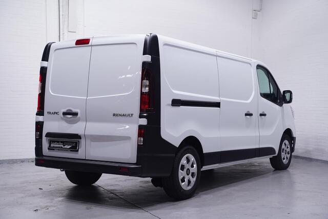 Renault TRAFIC 2.0 dCi 110 pk L2H1 Airco, Apple Carplay Keyless Entry, LED Koplampen, PDC achter, Nieuw BPM vrij, 3-Zits
