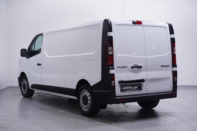 Renault TRAFIC 2.0 dCi 130 pk L2H1 Airco ECC, Laadruimte Pakket Apple Carplay, PDC V+A, Camera, Cruise control, Nieuw 2024, 3-Zits