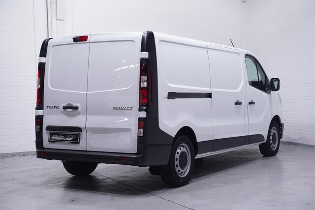 Renault TRAFIC 2.0 dCi 130 pk L2H1 Airco ECC, Laadruimte Pakket Apple Carplay, PDC V+A, Camera, Cruise control, Nieuw 2024, 3-Zits