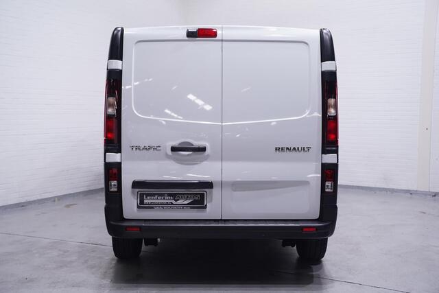 Renault TRAFIC 2.0 dCi 130 pk L2H1 Airco ECC, Laadruimte Pakket Apple Carplay, PDC V+A, Camera, Cruise control, Nieuw 2024, 3-Zits