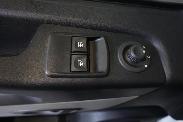 Renault TRAFIC Passenger 1.6 dCi Grand Zen Energy 9-PERSOONS personenbus Incl. BTW/BPM Airco Navi Cruise Control
