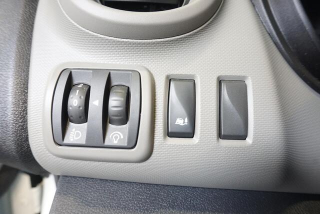 Renault TRAFIC Passenger 1.6 dCi Grand Zen Energy 9-PERSOONS personenbus Incl. BTW/BPM Airco Navi Cruise Control