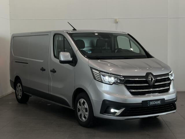 Renault TRAFIC 2.0 dCi 130 T30 L2H1 Work Edition | 2x schuifdeur | Trekhaak | Navigatie | Bedrijfswageninrichting | Apple Carplay/Android Auto