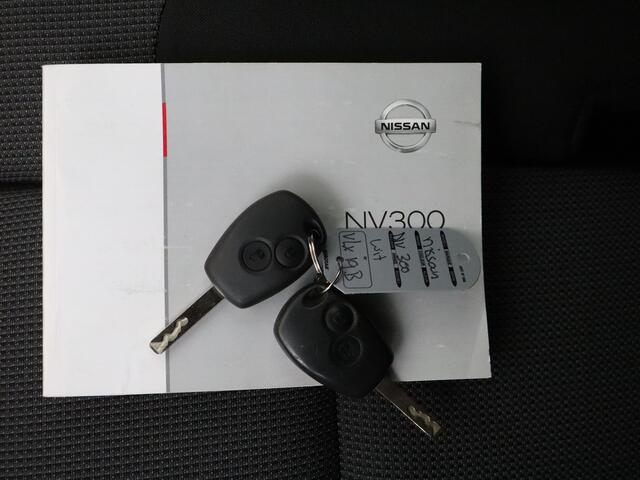 Renault TRAFIC 2.0DCi 145PK Lang | Multimedia | Camera | Airco | Cruise | 3-Persoons | Betimmering