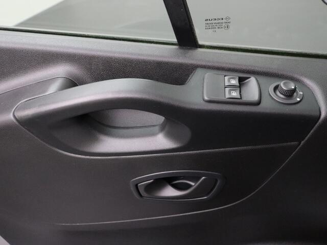 Renault TRAFIC 2.0DCi 145PK Lang | Multimedia | Camera | Airco | Cruise | 3-Persoons | Betimmering