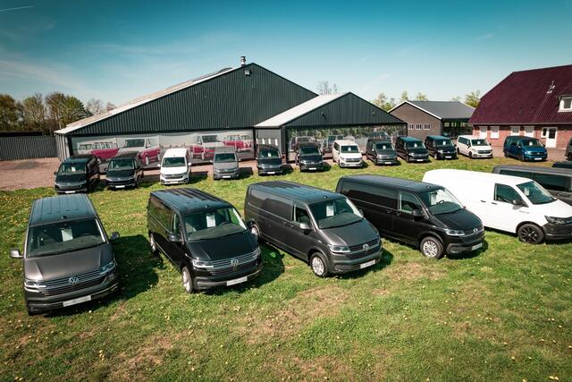 Renault TRAFIC 2.0 Blue dCi 110pk L2H1 BPM Vrij NAVI