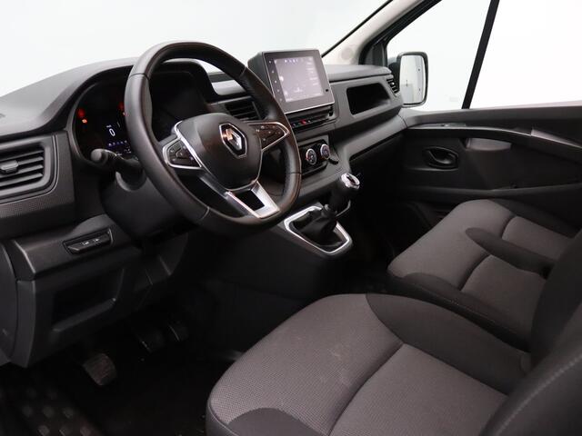 Renault TRAFIC 2.0 dCi 130pk T29 L2H1 DC Work Edition Camera | Cruise | Navi | Parkeersens. v+a | Trekhaak