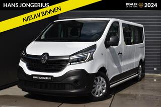 renault-trafic-passenger-2.0-dci-12