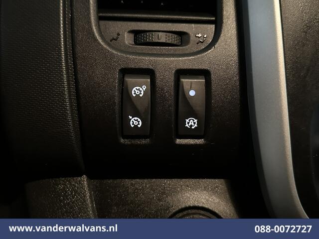 Renault TRAFIC 2.0 dCi 120pk L2H1 Euro6 Airco | Navigatie | Camera | LED | Cruisecontrol | Trekhaak Parkeersensoren, Sidebars, Bijrijdersbank