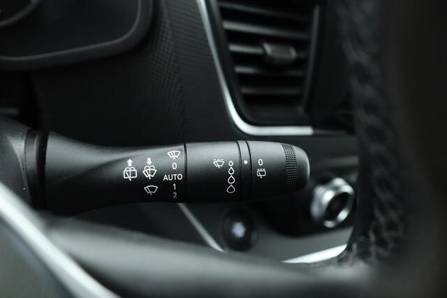 Renault TRAFIC 2.0 dCi 170pk-Automaat L2H1 Dubb. Cab. Luxe | Cruise | Camera | Stoelverw. | PDC V+A | DAB