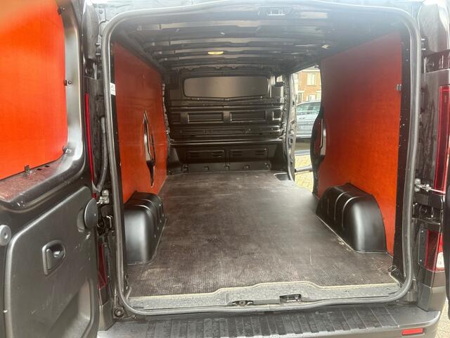 Renault TRAFIC 2.0 dCi 130 T30 L2H1 Work Edition