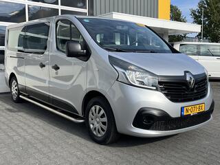 renault-trafic-passenger-8-persoons