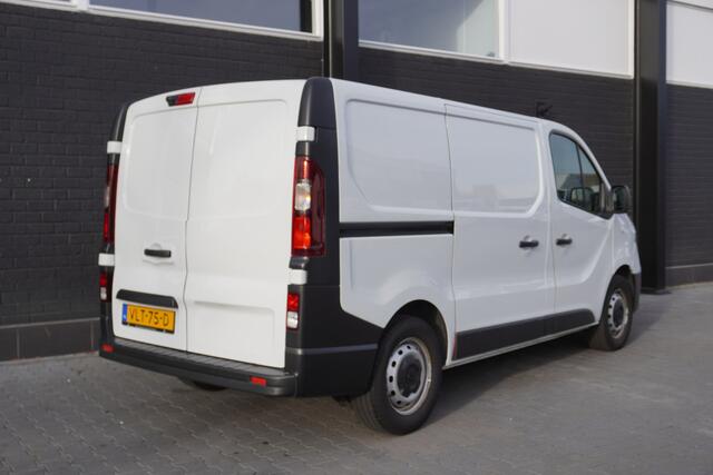 Renault TRAFIC 2.0 dCi 145PK Automaat EURO 6 - Airco - Navi - Cruise - Camera - ¤14.900,- Excl.