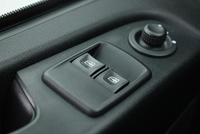 Renault TRAFIC 2.0 dCi 120pk L2H1 Comfort | 3pers. | Navi | Cruise | PDC | LED