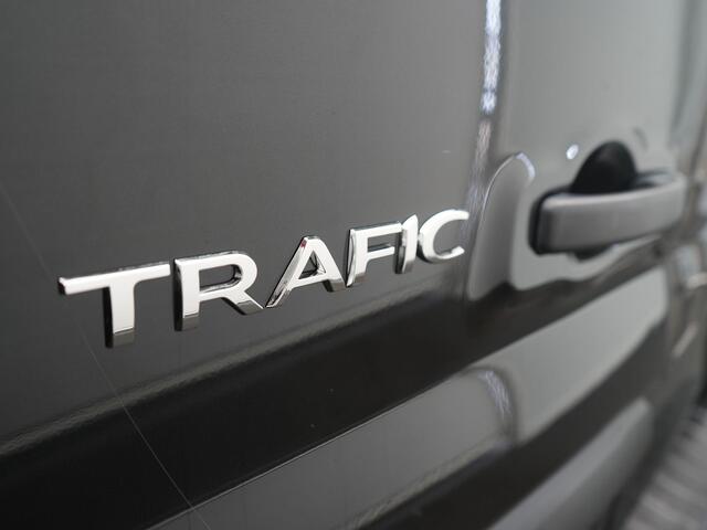 Renault TRAFIC 2.0 dCi 120 T29 L2H1 DC Work Edition - 120 PK - Trekhaak - All Seasonbanden