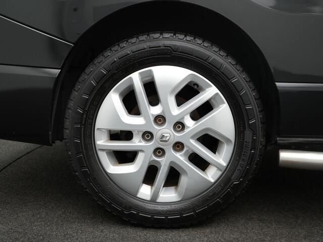 Renault TRAFIC Passenger 2.0 dCi 145 Grand Intens - 9 Persoons bus! - Automaat - All Seasonbanden - Achteruitrijcamera - Sidebars - Keyless Entry/Start - Cruise Control - Dealeronderhouden