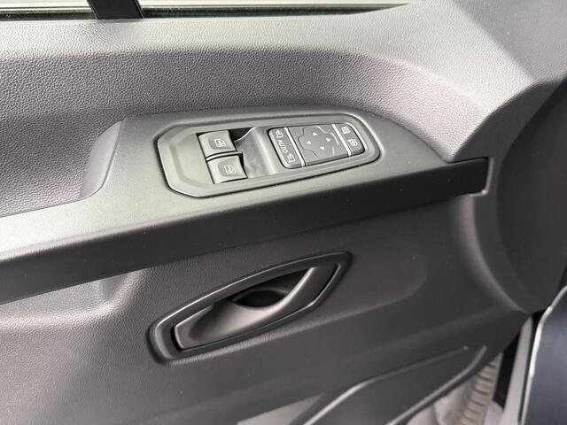 Renault TRAFIC 2.0BlueDCi EDC Automaat Lang Advance | Navigatie | Camera | Airco | Cruise | 3-Persoons | Trekhaak