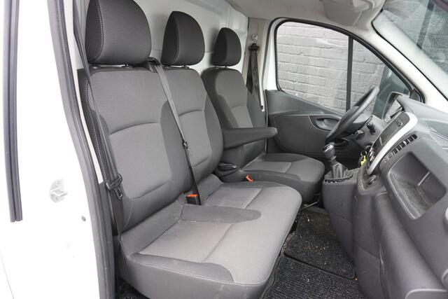 Renault TRAFIC 2.0 dCi 120PK - EURO 6 - Airco - Navi - Cruise - ¤12.900,- Excl.