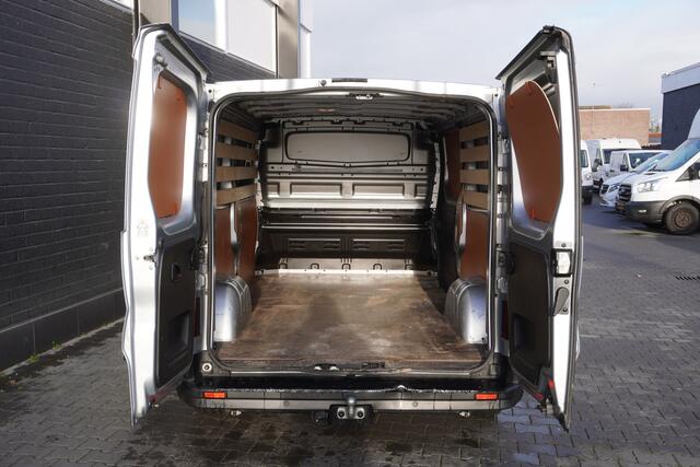 Renault TRAFIC 2.0 dCi 110PK L2 EURO 6 - Airco - Cruise - Trekhaak - ¤21.950- Excl.