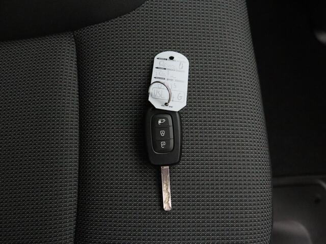 Renault TRAFIC 2.0DCi 130PK Lang Dubbele Cabine | 6-Persoons | Euro 6 | Multimedia | Camera | Airco | Cruise | Trekhaak