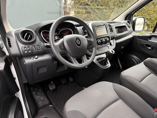 Renault TRAFIC 2.0 dCi 120 PK / L2H1 / DUBBELE CABINE / TREKHAAK / IMPERIAAL / 6-PERS / LED / AIRCO / CRUISE