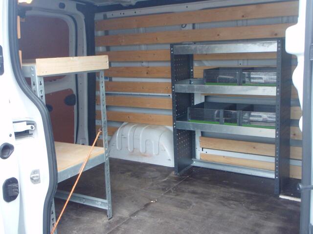 Renault TRAFIC 2.0 dCi 120 Groot scherm navi 118202 km bj 20