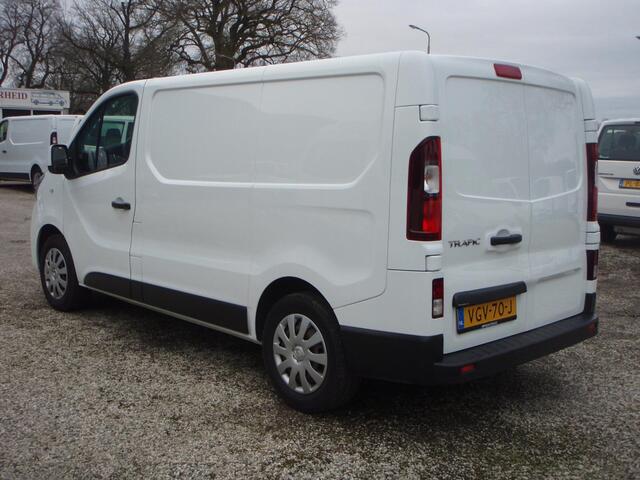 Renault TRAFIC 2.0 dCi 120 Groot scherm navi 118202 km bj 20