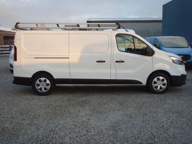 Renault TRAFIC 2.0 dCi Trekhaak navigatie 41359 km Imperiaal L2 bj 22