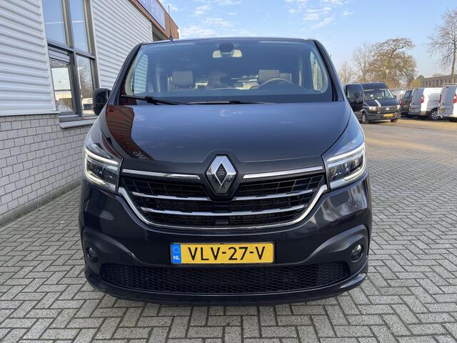 Renault TRAFIC 2.0 dCi 120pk T29 L2H1 Work Edition / vaste prijs rijklaar ¤ 17.950 ex btw / lease vanaf ¤ 302 / zwart metallic / ingerichte laadruimte / camera / airco / cruise / trekhaak !