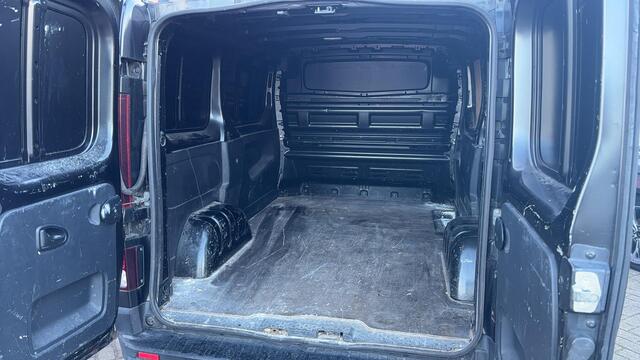 Renault TRAFIC 1.6 dCi T27 L1H1 Comfort MARGE / TREKHAAK / NAVI / AIRCO / PDC / BLUETOOTH / CRUISE / DEALER ONDERHOUDEN / 1STE EIG / NL-AUTO