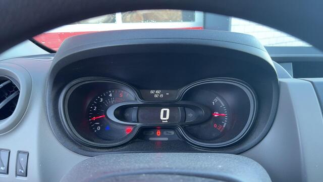 Renault TRAFIC 1.6 dCi T27 L1H1 Comfort MARGE / TREKHAAK / NAVI / AIRCO / PDC / BLUETOOTH / CRUISE / DEALER ONDERHOUDEN / 1STE EIG / NL-AUTO