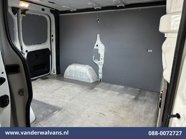 Renault TRAFIC 1.6 dCi 126pk L1H1 Euro6 Airco | Imperiaal | Navigatie | Trekhaak | Cruisecontrol | Parkeersensoren Bijrijdersbank