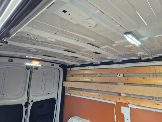 Renault TRAFIC T29 L2H1 59.900 Km Euro 6 Trekhaak, Camera, PDC, Imperiaal