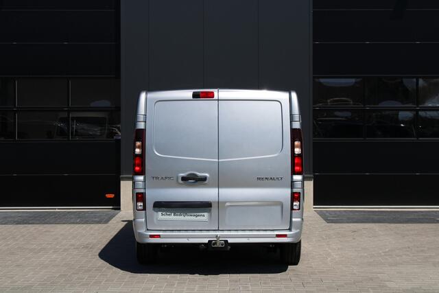 Renault TRAFIC 2.0 Blue dCi 170pk T29 L2H1 Extra DC - 2x Schuifdeur - Carplay - LED - Blind Spot - Navigatie - Camera - Trekhaak - Stoelverwarming - Rijklaar
