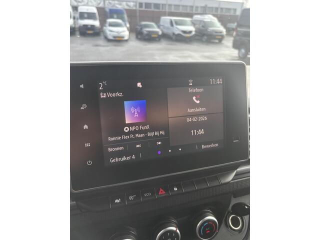 Renault TRAFIC 2.0 dCi 130 T30 L2H1 Comfort*CRUISE*TEL*A/C*3PERS*