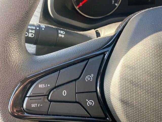 Renault TRAFIC 2.0 D 130pk L1H1 - Navi - Carplay/Android - Camera - sensoren v/a/zijkant - betimmering