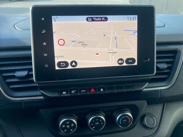 Renault TRAFIC 2.0 D 130pk L1H1 - Navi - Carplay/Android - Camera - sensoren v/a/zijkant - betimmering