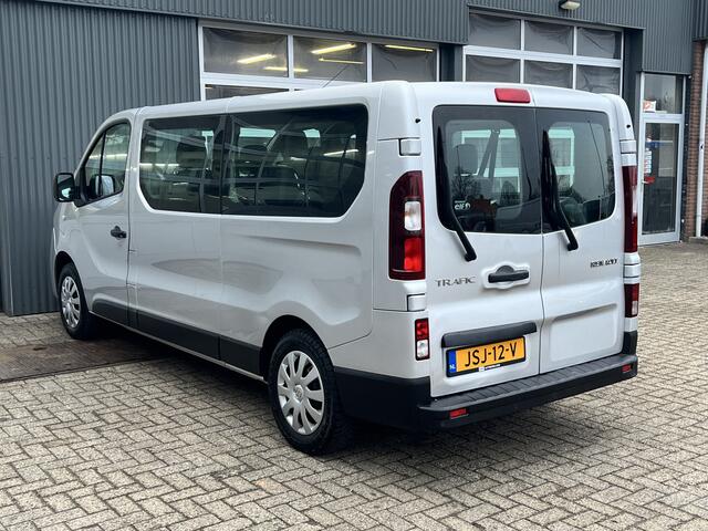 Renault TRAFIC Passenger 1.6 dCi BTW / BPM VRIJ!! marge Lengte 2 Airco Cruise control Navigatie PDC 1e eigenaar Combi Kombi Passenger Groepsvervoer Taxi Personenbus