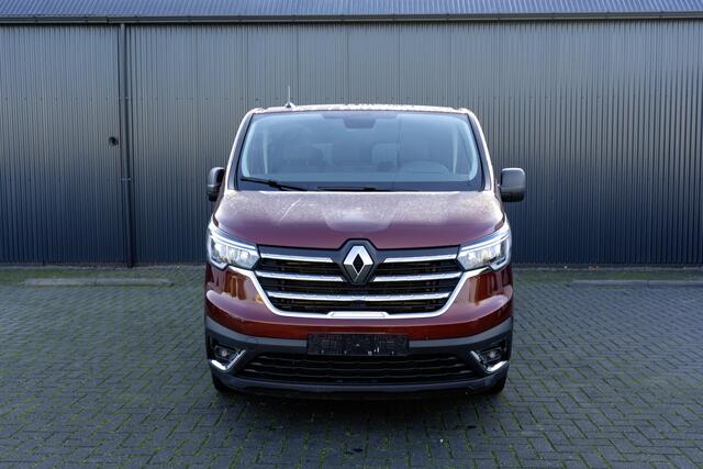Renault TRAFIC Renault Trafic Blue dCi 150PK | L2H1 | 9-Zits | EX BTW/BPM | LED | Camera | Navi | Zijschuifdeur R+L | Cruise | Airco | PDC | Euro 6