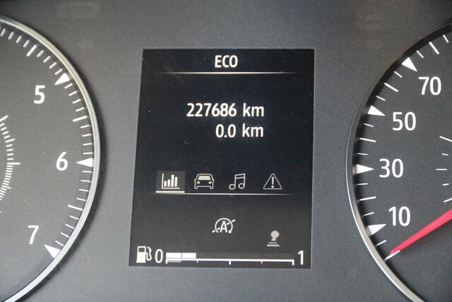 Renault TRAFIC 2.0 DCI 110 | L2H1 | Black edition | Cruise | Airco..