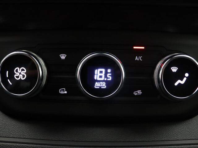 Renault TRAFIC 170pk Blue dCi T30 L2H1 Extra Camera | Cruise | Navi | Parkeersens. v+a | Stoelverw. | Trekhaak