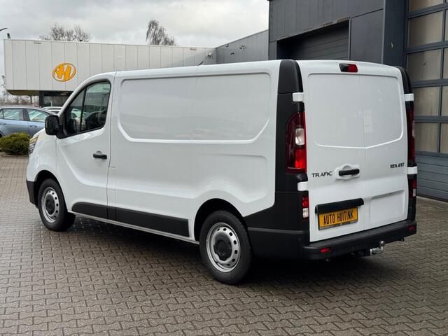 Renault TRAFIC 2.0 D 130pk L1H1 - stoelverwarming - camera - trekhaak - geen airco