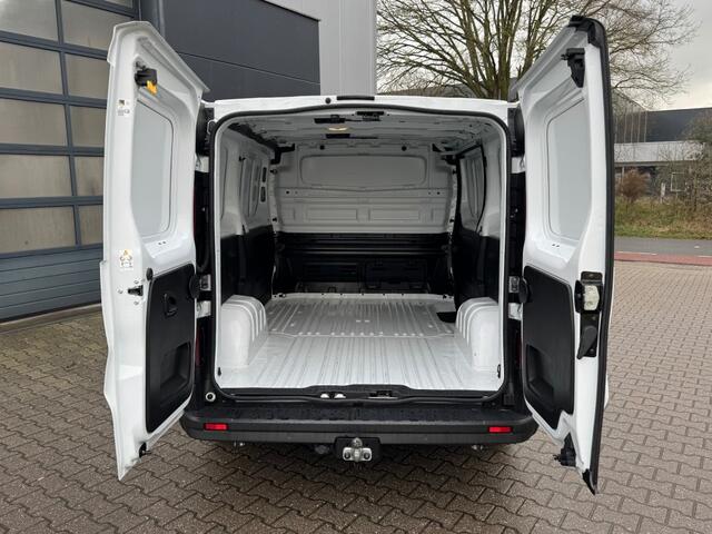 Renault TRAFIC 2.0 D 130pk L1H1 - stoelverwarming - camera - trekhaak - geen airco