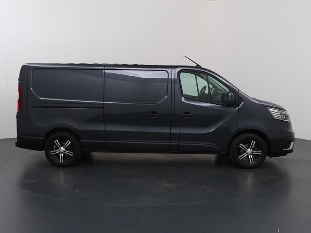Renault TRAFIC 2.0 Blue dCi | 150 PK AUT. | L2 H1 | ADVANCE | ACHTERUITRIJCAMERA | BETIMMERDE LAADRUIMTE | TREKHAAK | LED LAMPEN | METALLIC | NAVIGATIE | CRUISE CONTROL | AIRCO | CARPLAY | ANDROID AUTO