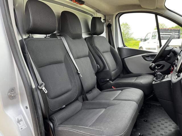 Renault TRAFIC 1.6 dCi T29 L2H1 Work Edition Energy / Prijs EX. BTW / 125 PK / Trekhaak / PDC. Achter / Armsteun /