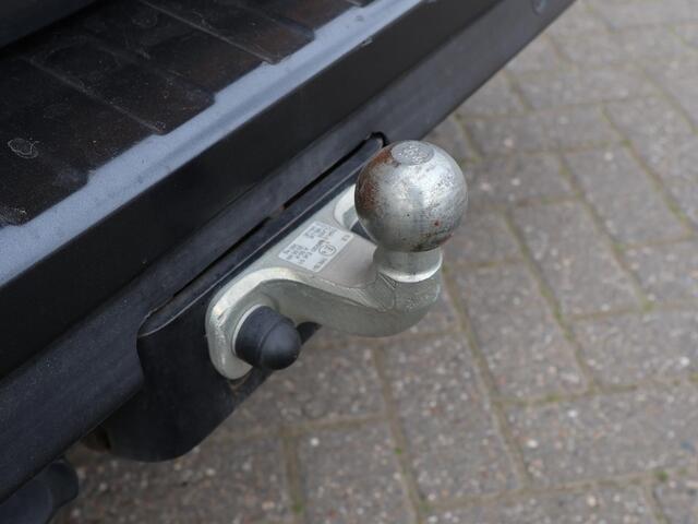 Renault TRAFIC 2.0 BLUE DCI 170 PK EDC AUT. L2H1 DUBBEL CABINE LUXE + 2 SCHUIFDEUREN | LED | CAMERA | CARPLAY | TREKHAAK