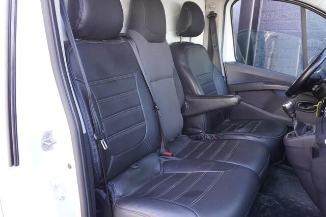 Renault TRAFIC 2.0 dCi 110PK L2 EURO 6 - Airco - Cruise - Trekhaak - ¤ 15.900,- Excl.